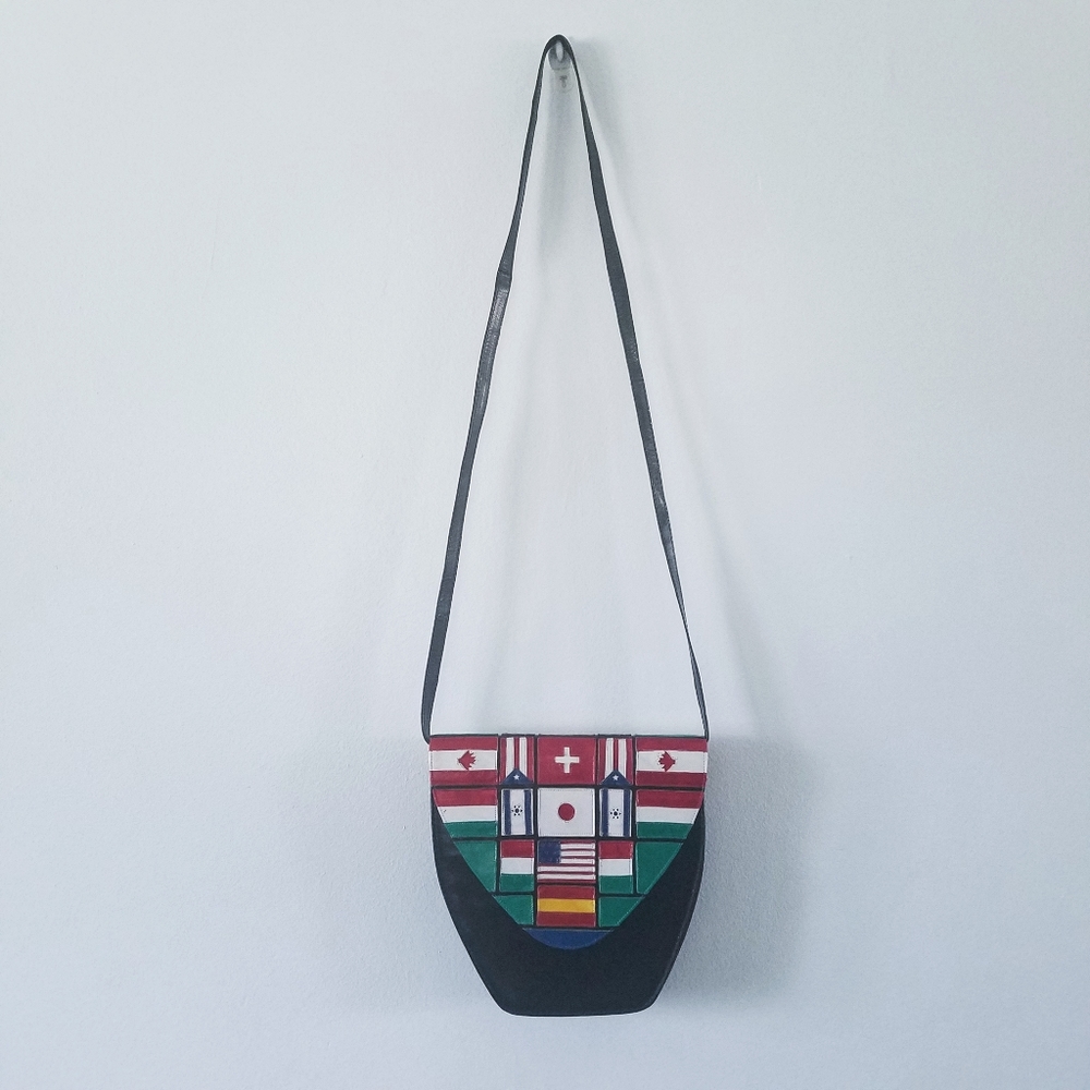Vtg Margaret J flag black leather crossbody purse